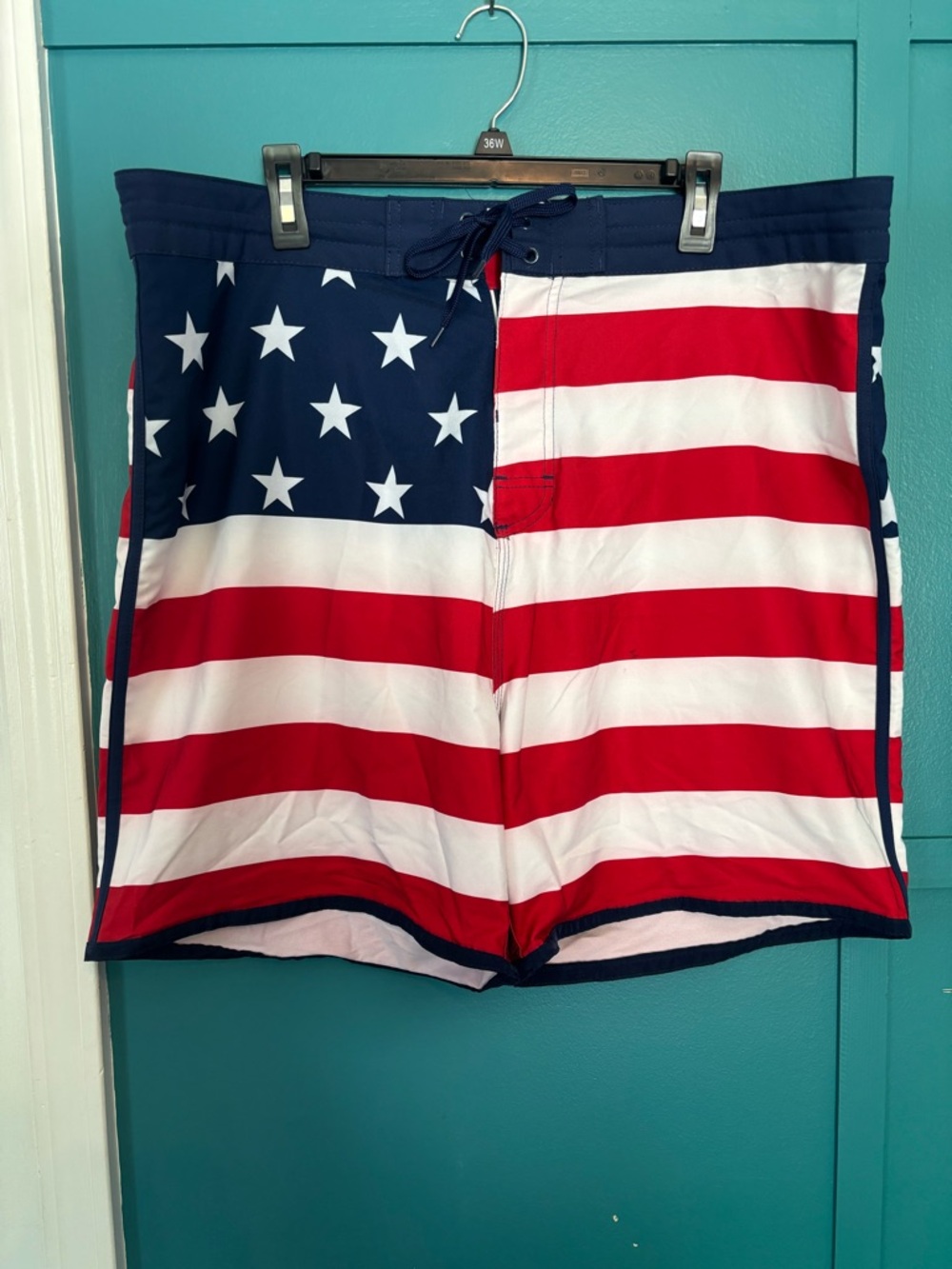 Old Navy American Flag Men’s Swim Trunks - Red, White & Navy Stars Size 40